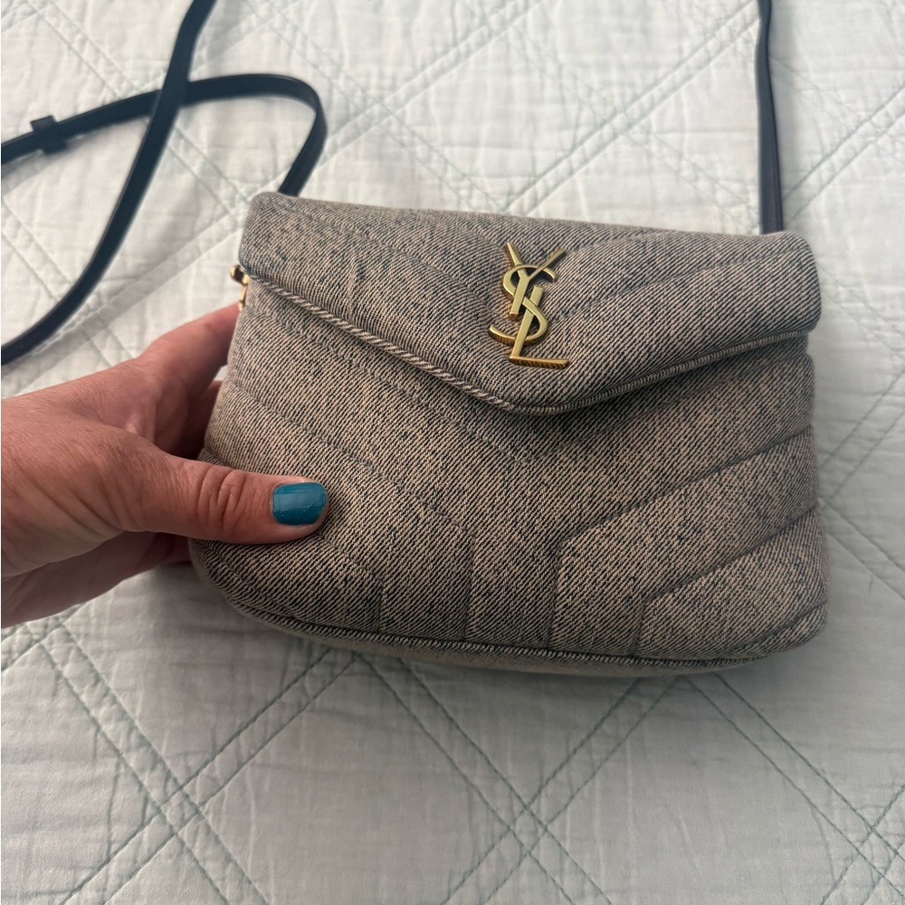 Saint Laurent Quilted Crossbody Bag in Gray with Gold Hardware - Picture 15 of 16